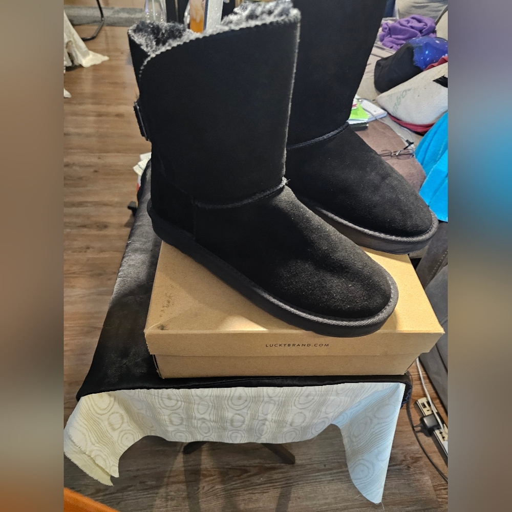 NIB WOMEN'S STYLE & CO TEENYY SUEDE ANKLE BOOT SIZE 10